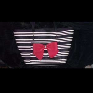 Betsey Johnson black and white striped tote w red bow